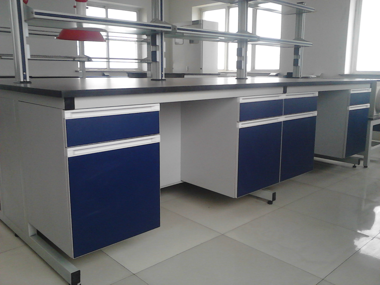 实验室工作台