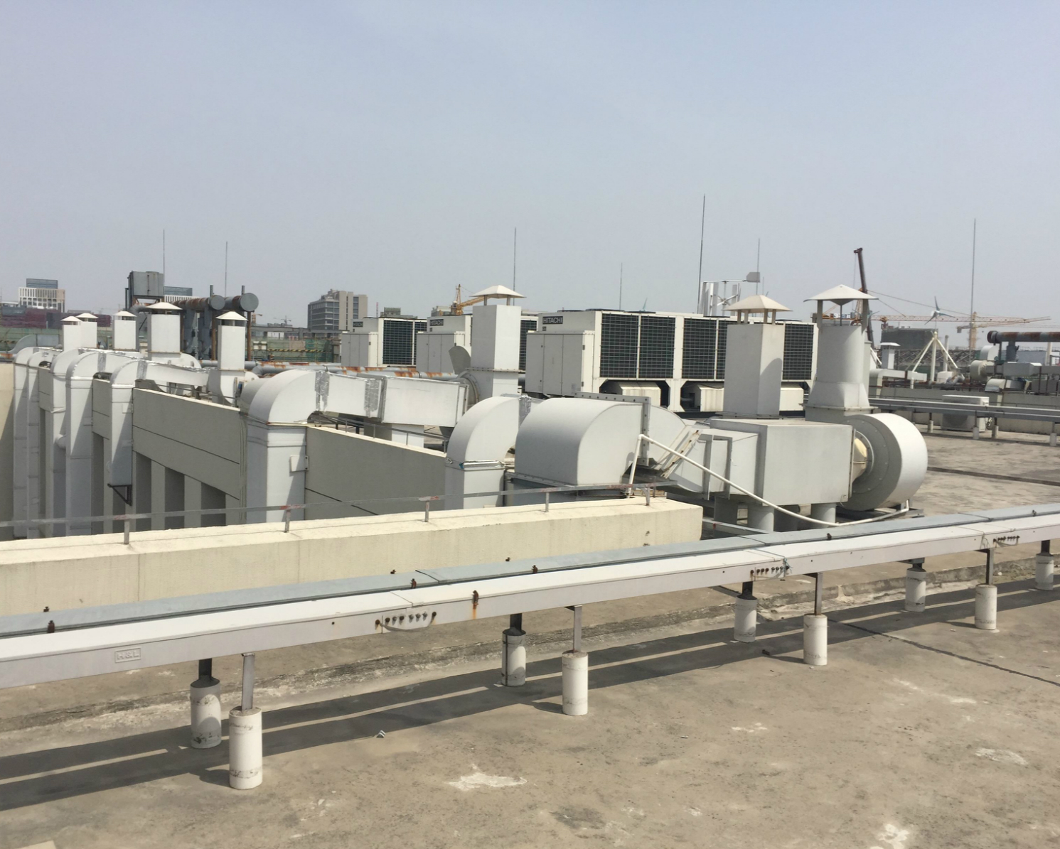 实验室通风管道布置