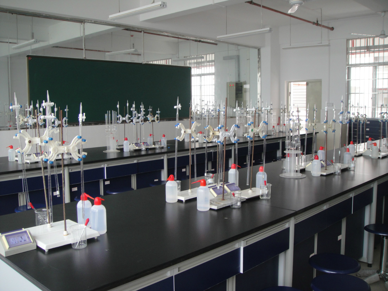 化学分析实验室