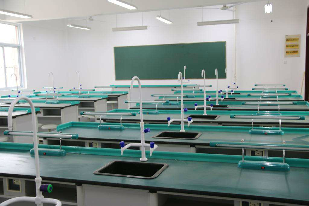 学校实验室设计